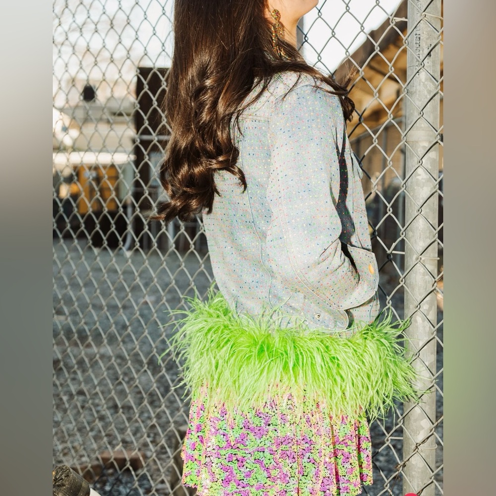 QUEEN OF SPARKLES - NEON RHINESTONE
FEATHER DENIM JACKET (L)